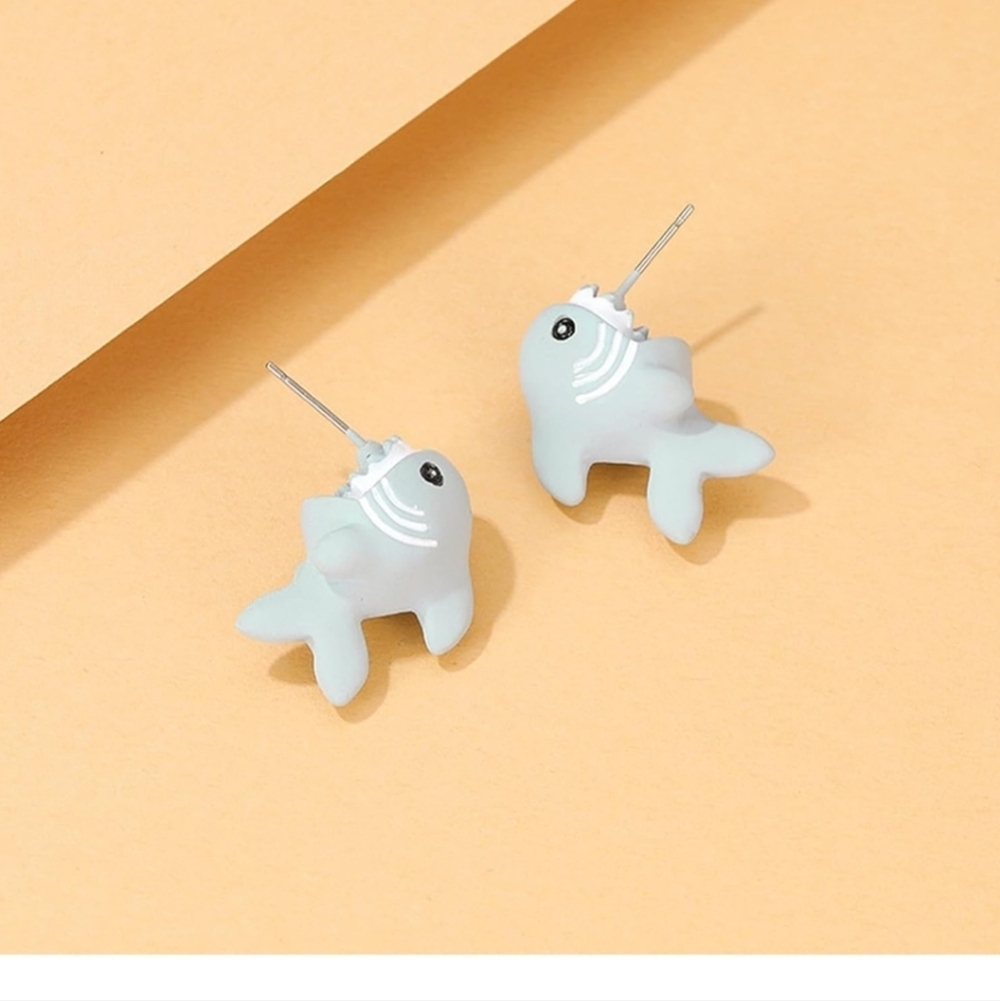Gray Fish-Shaped Shark Earrings - Picture 2 of 5